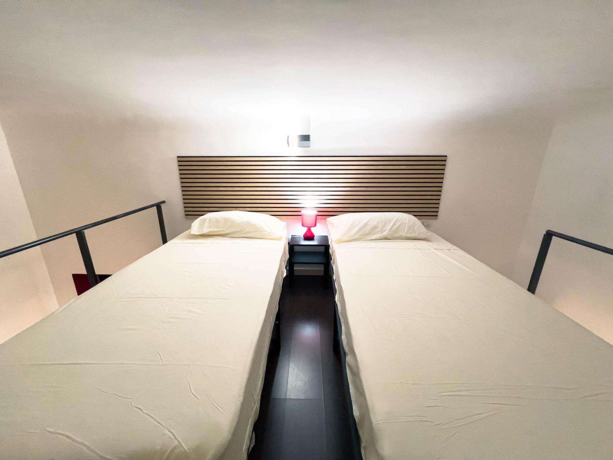Hope Lighthouse Apartment Бари Екстериор снимка